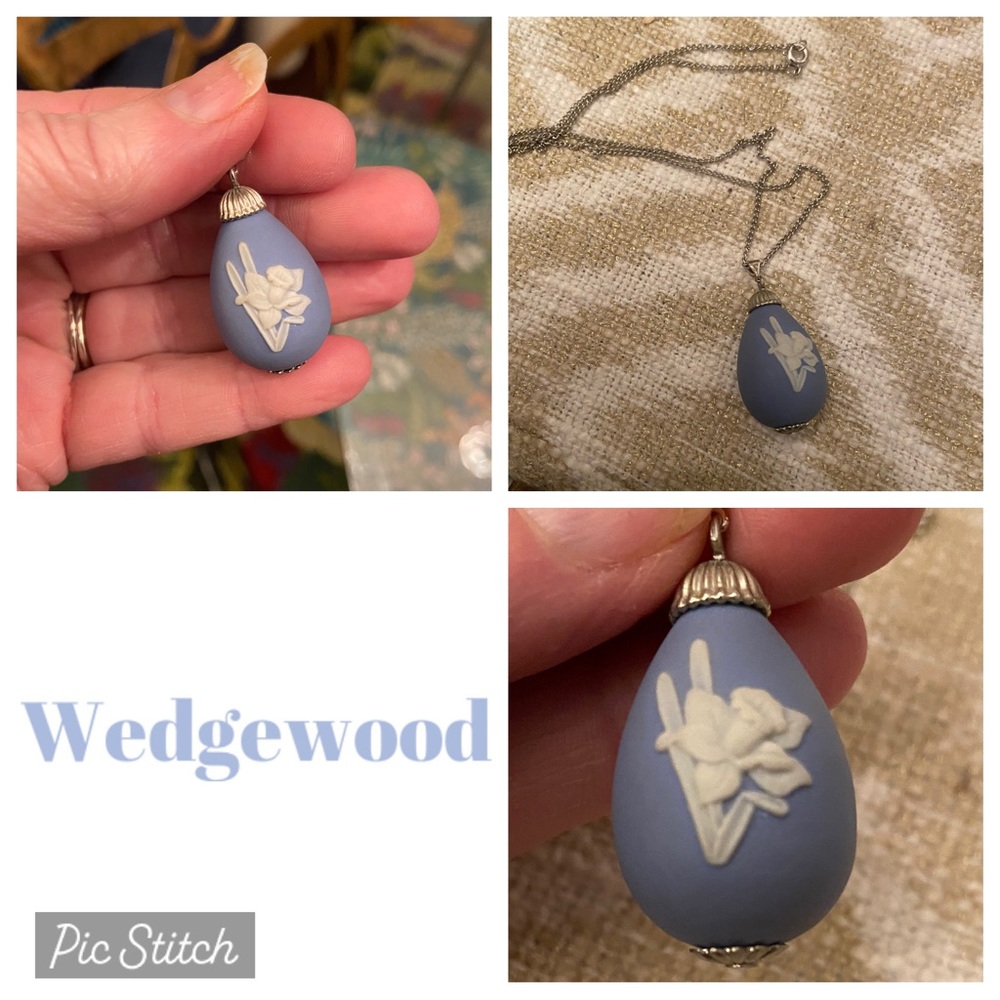 Rare 1980 Wedgwood Jasperware Daffodil Easter Egg Pendant Necklace